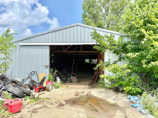 7360 S 1150 E, Upland, IN 46989