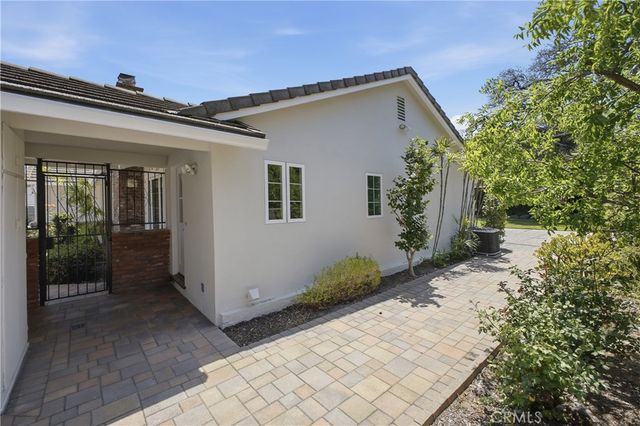 2011 Canyon Road, Arcadia, CA 91006