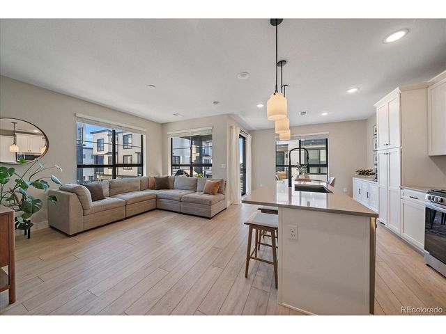 2002 S Holly St 2, Denver, CO 80222