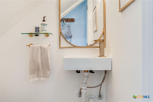 532 Hill Country Trail, Wimberley, TX 78676