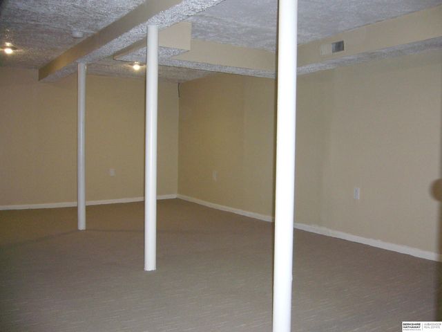 8317 State Street, Ralston, NE 68127