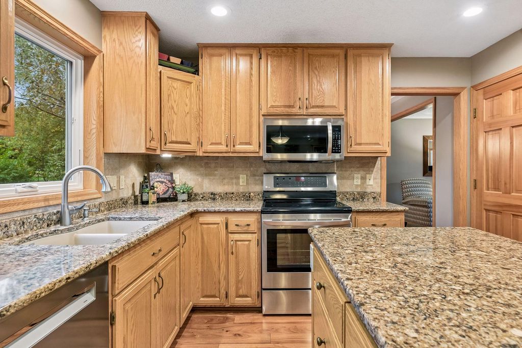 1440 Clippership Bay, Woodbury, MN 55125 — photo 5