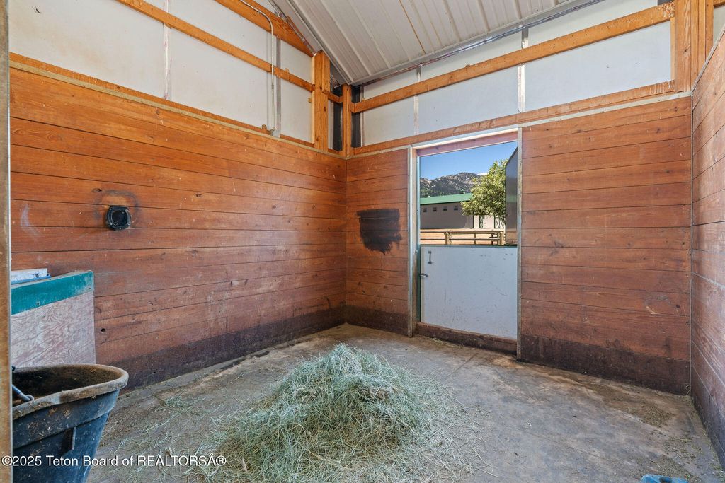 86 HAWK'S REST RD, Etna, WY 83118 photo 22