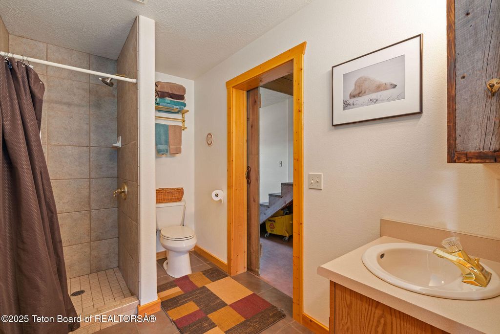 86 HAWK'S REST RD, Etna, WY 83118 photo 34