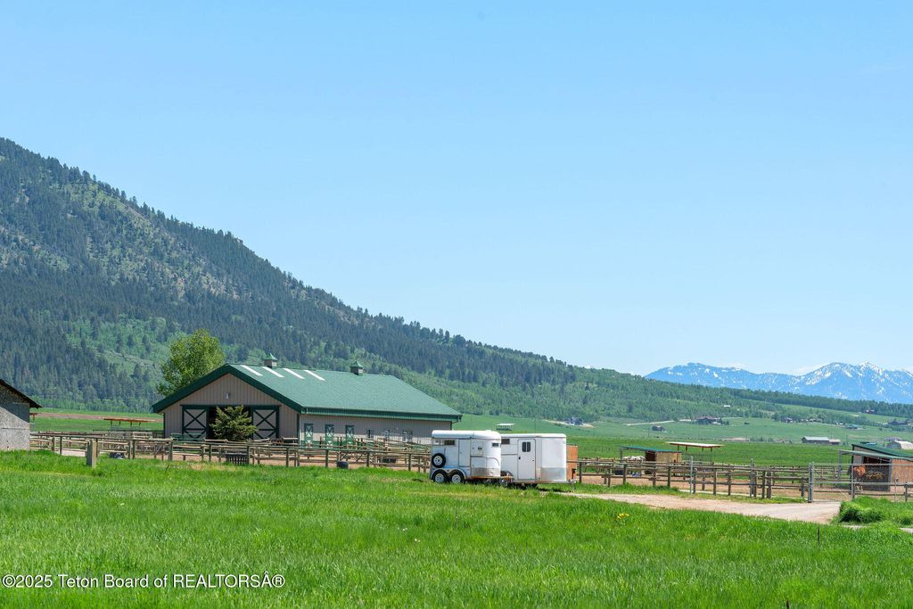 86 HAWK'S REST RD, Etna, WY 83118 photo 62