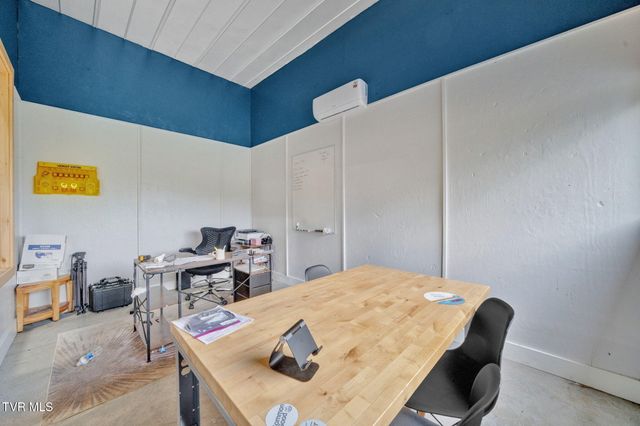 5500 Roan Creek Road, Mountain City, TN 37683