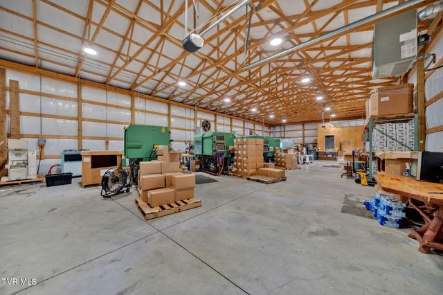 5500 Roan Creek Road, Mountain City, TN 37683