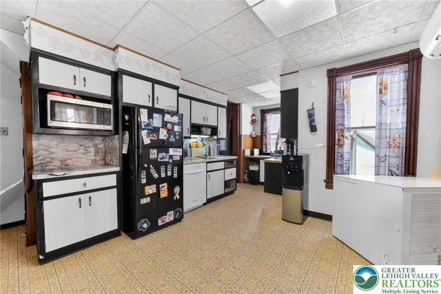 460 3rd Street, Lehighton Boro, PA 18235