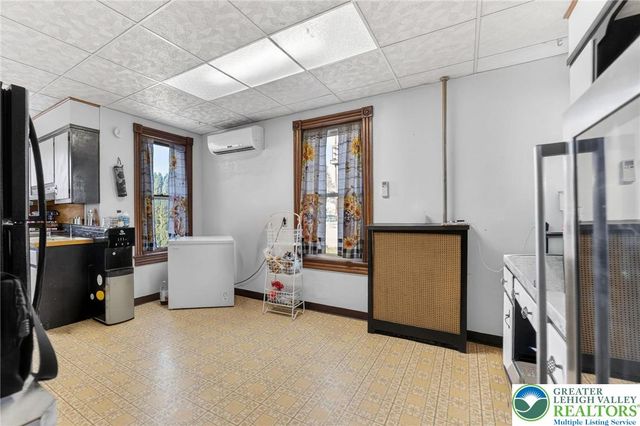 460 3rd Street, Lehighton Boro, PA 18235