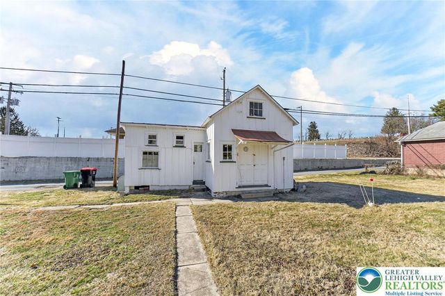 460 3rd Street, Lehighton Boro, PA 18235