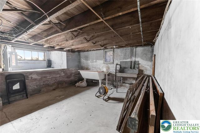 460 3rd Street, Lehighton Boro, PA 18235