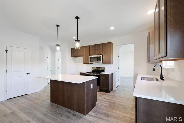 542 Apple Orchard Lane, O'fallon, MO 63385