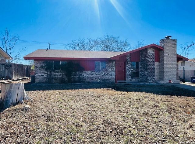 609 Bow, Kerrville, TX 78028