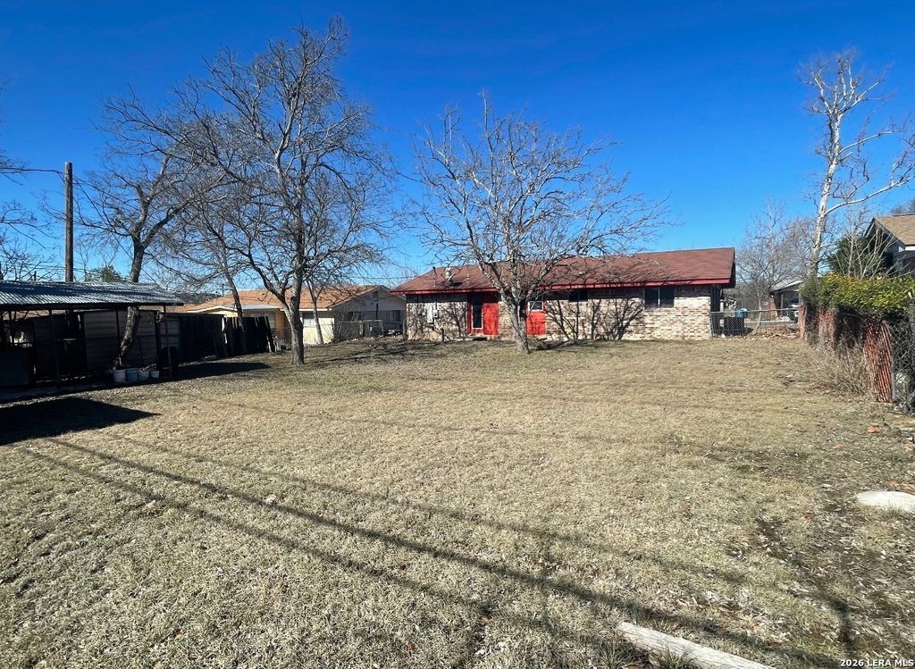 609 Bow, Kerrville, TX 78028