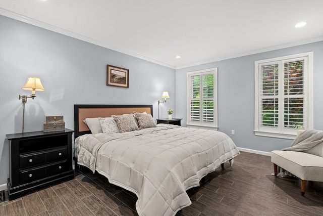9 Hammersmith Dr, Saugus, MA 01906