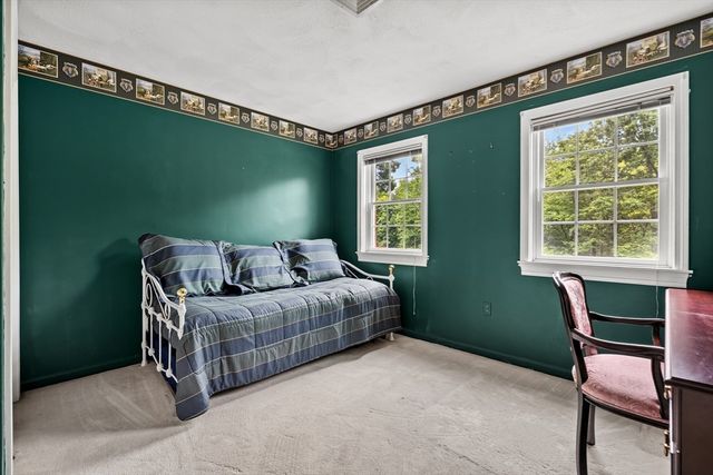 9 Hammersmith Dr, Saugus, MA 01906