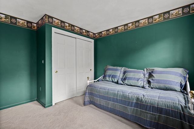 9 Hammersmith Dr, Saugus, MA 01906