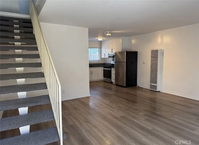 6544 S Victoria Avenue, Los Angeles, CA 90043