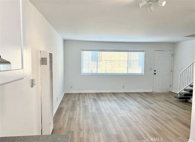 6544 S Victoria Avenue, Los Angeles, CA 90043