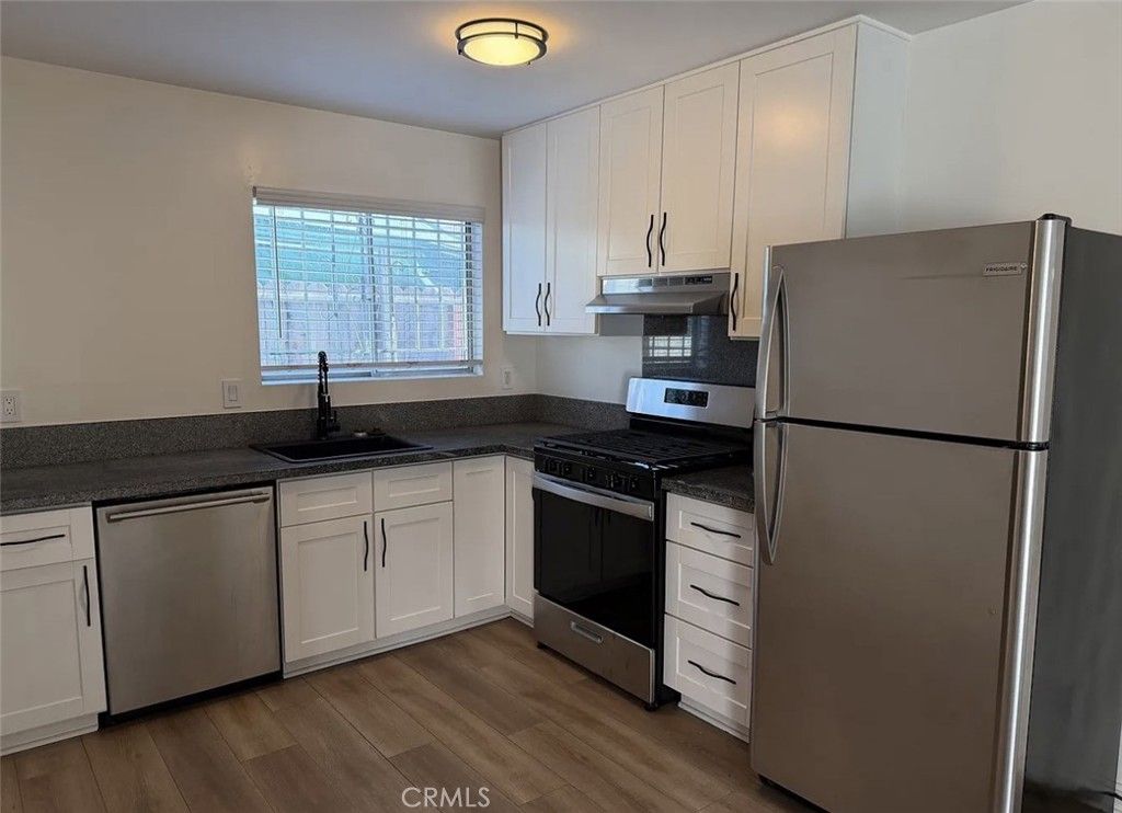 6544 S Victoria Avenue, Los Angeles, CA 90043