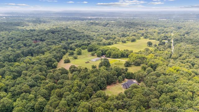 484 Ponderosa Drive, Sand Springs, OK 74063