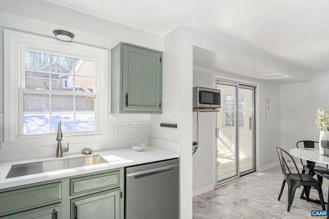 302 PALATINE AVE, Charlottesville, VA 22902