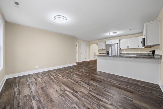 940 Palmyra Rd, Clarksville, TN 37040