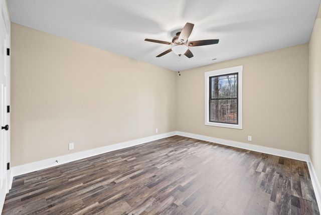 940 Palmyra Rd, Clarksville, TN 37040