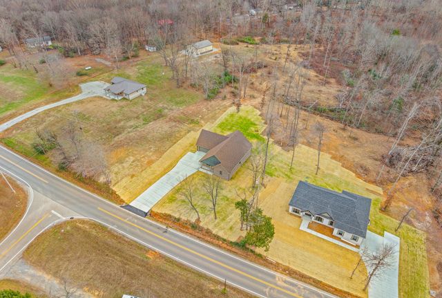 940 Palmyra Rd, Clarksville, TN 37040