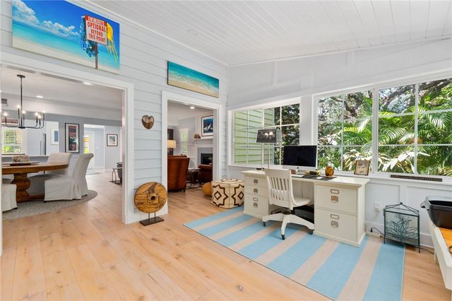 1240 Palmetto Court 104, Vero Beach, FL 32963