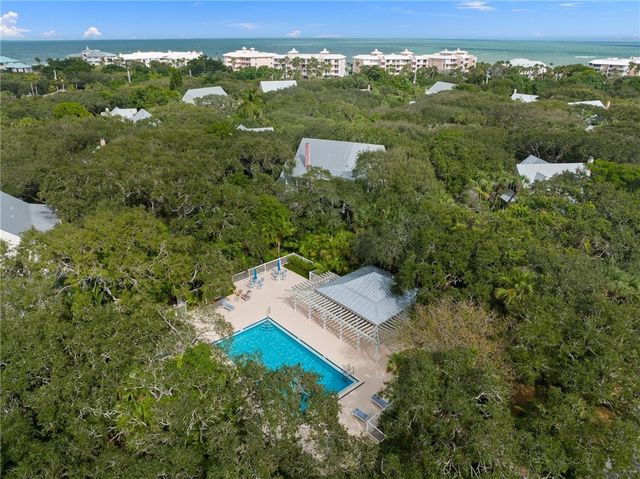 1240 Palmetto Court 104, Vero Beach, FL 32963