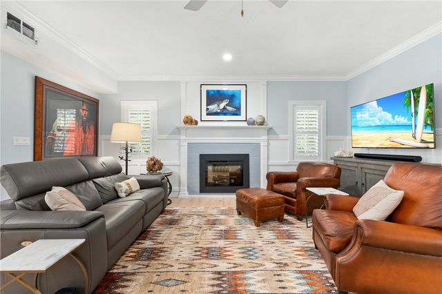 1240 Palmetto Court 104, Vero Beach, FL 32963