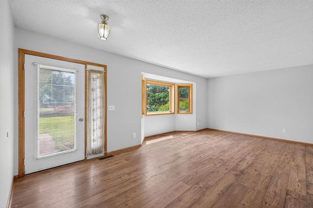 11264 Garnet Court, Hanover, MN 55341