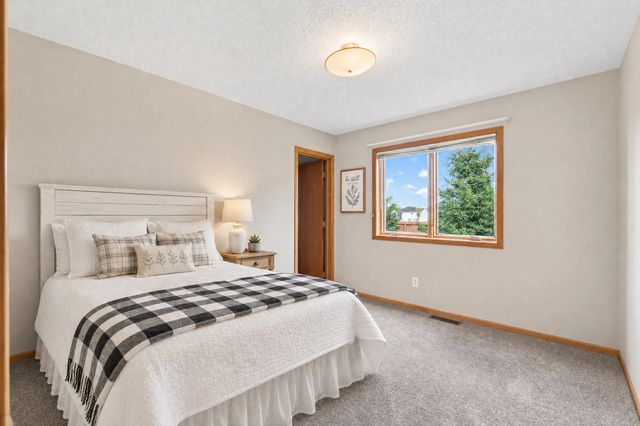 11264 Garnet Court, Hanover, MN 55341