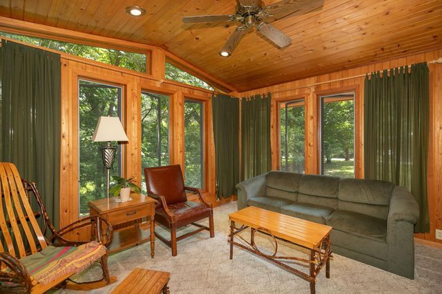 1135 1st Street NW, Oronoco, MN 55960