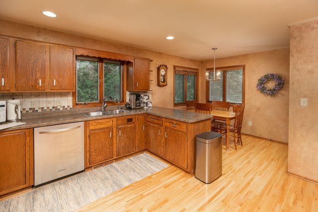 1135 1st Street NW, Oronoco, MN 55960