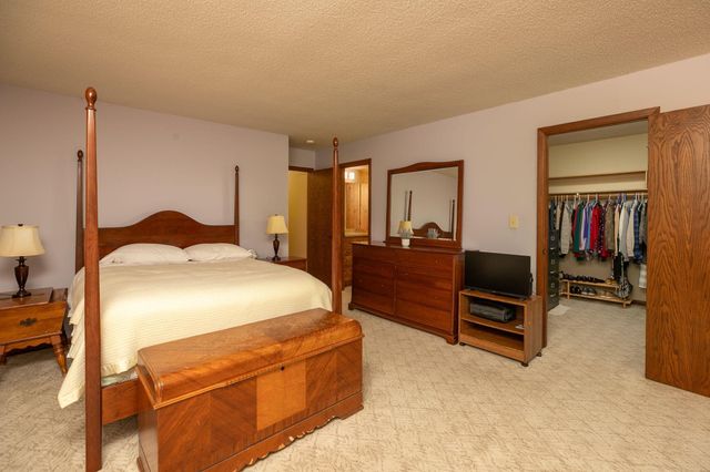 1135 1st Street NW, Oronoco, MN 55960