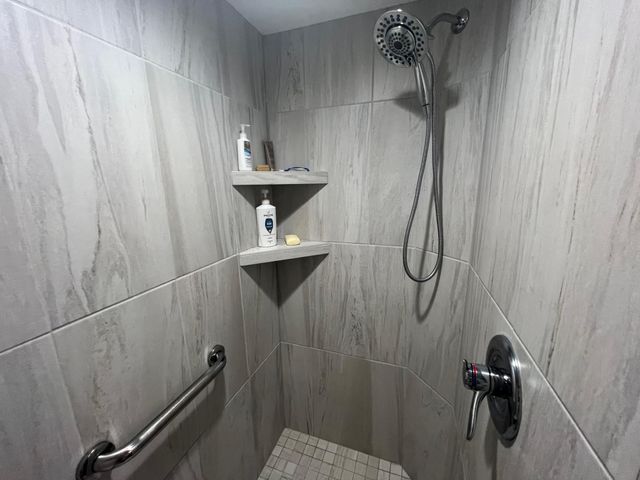 1135 1st Street NW, Oronoco, MN 55960