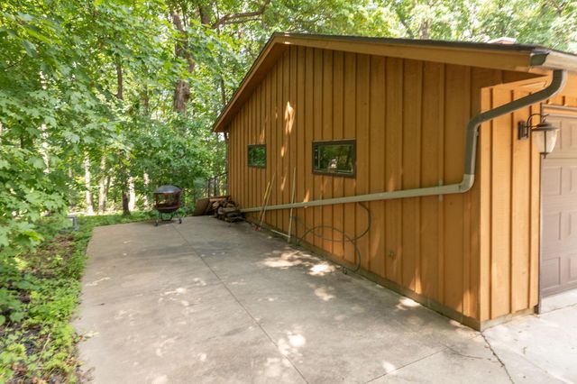 1135 1st Street NW, Oronoco, MN 55960