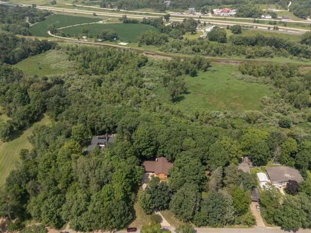 1135 1st Street NW, Oronoco, MN 55960