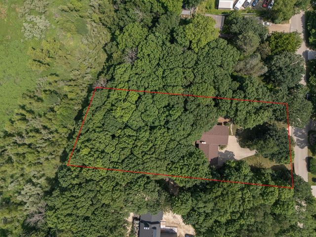 1135 1st Street NW, Oronoco, MN 55960