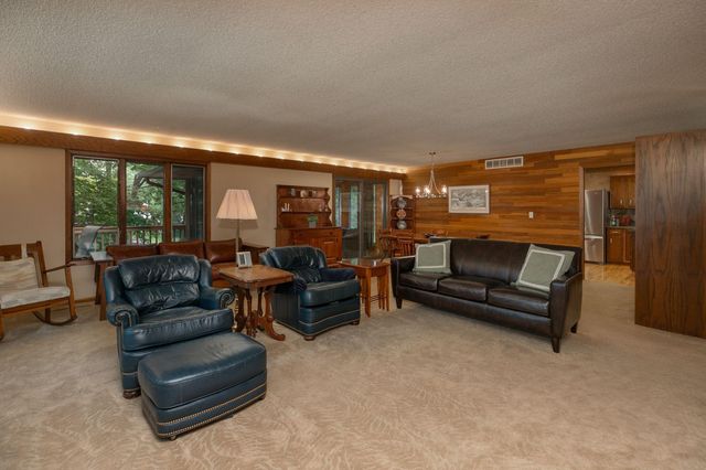 1135 1st Street NW, Oronoco, MN 55960