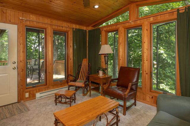 1135 1st Street NW, Oronoco, MN 55960