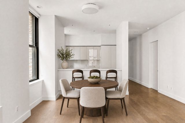 25 Broad St Apt 9S, New York City, NY 10005