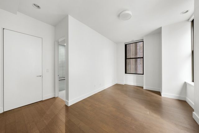 25 Broad St Apt 9S, New York City, NY 10005
