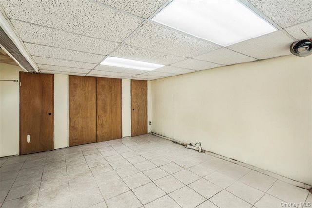 186-15 Grand Central Parkway, Jamaica Estates, NY 11432
