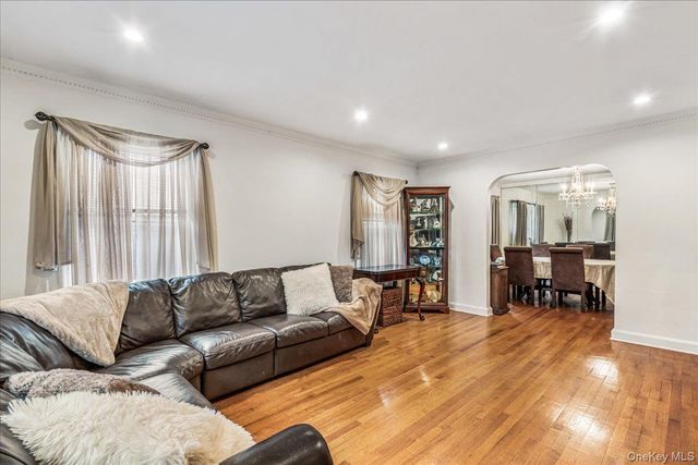 186-15 Grand Central Parkway, Jamaica Estates, NY 11432