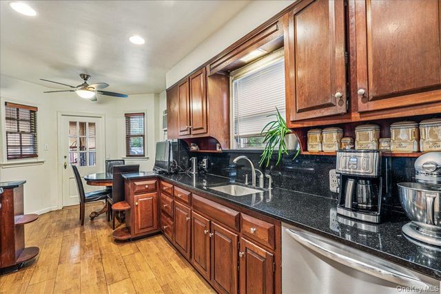 186-15 Grand Central Parkway, Jamaica Estates, NY 11432