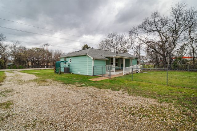 5524 Lyons Road, Garland, TX 75043