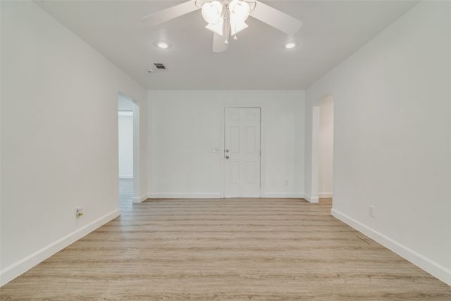 5524 Lyons Road, Garland, TX 75043